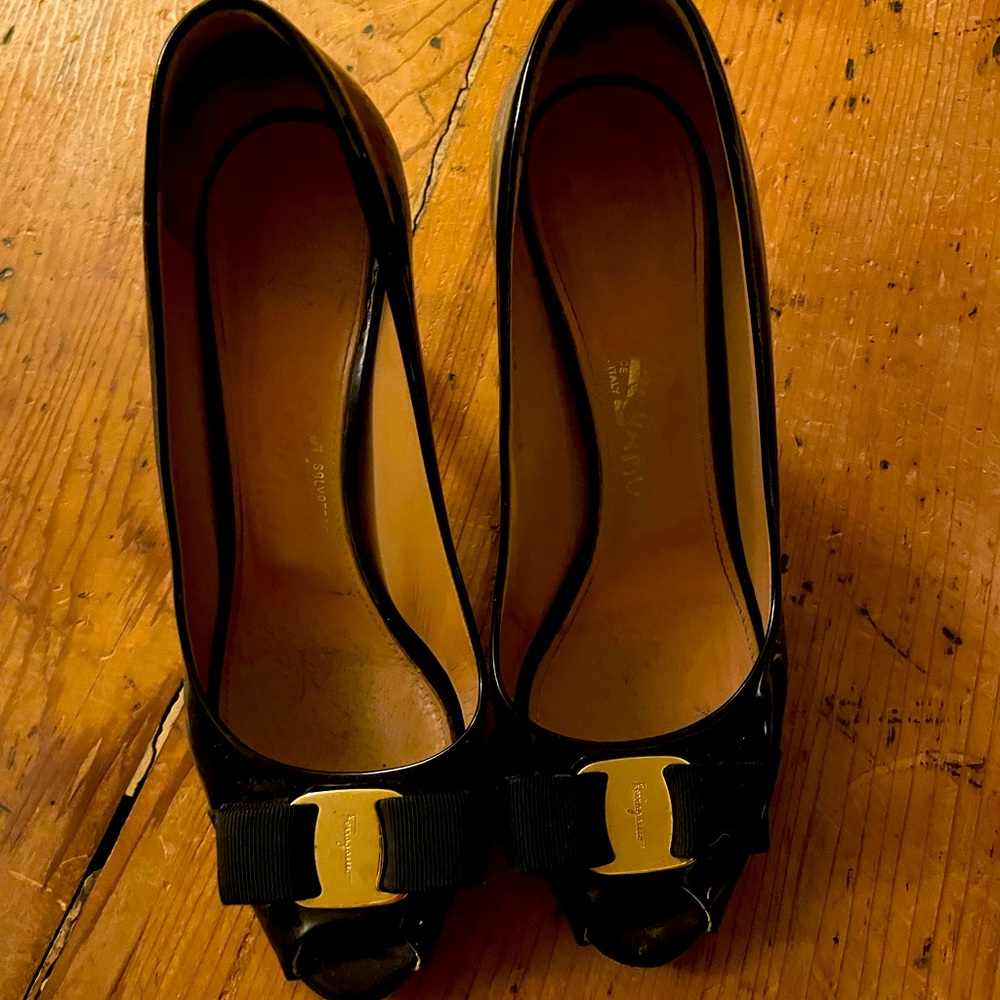 Ferragamo Black Bow Pumps